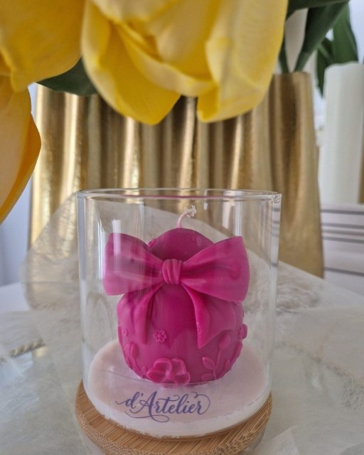 Lumânare handmade cu fundă roz, ceară de soia